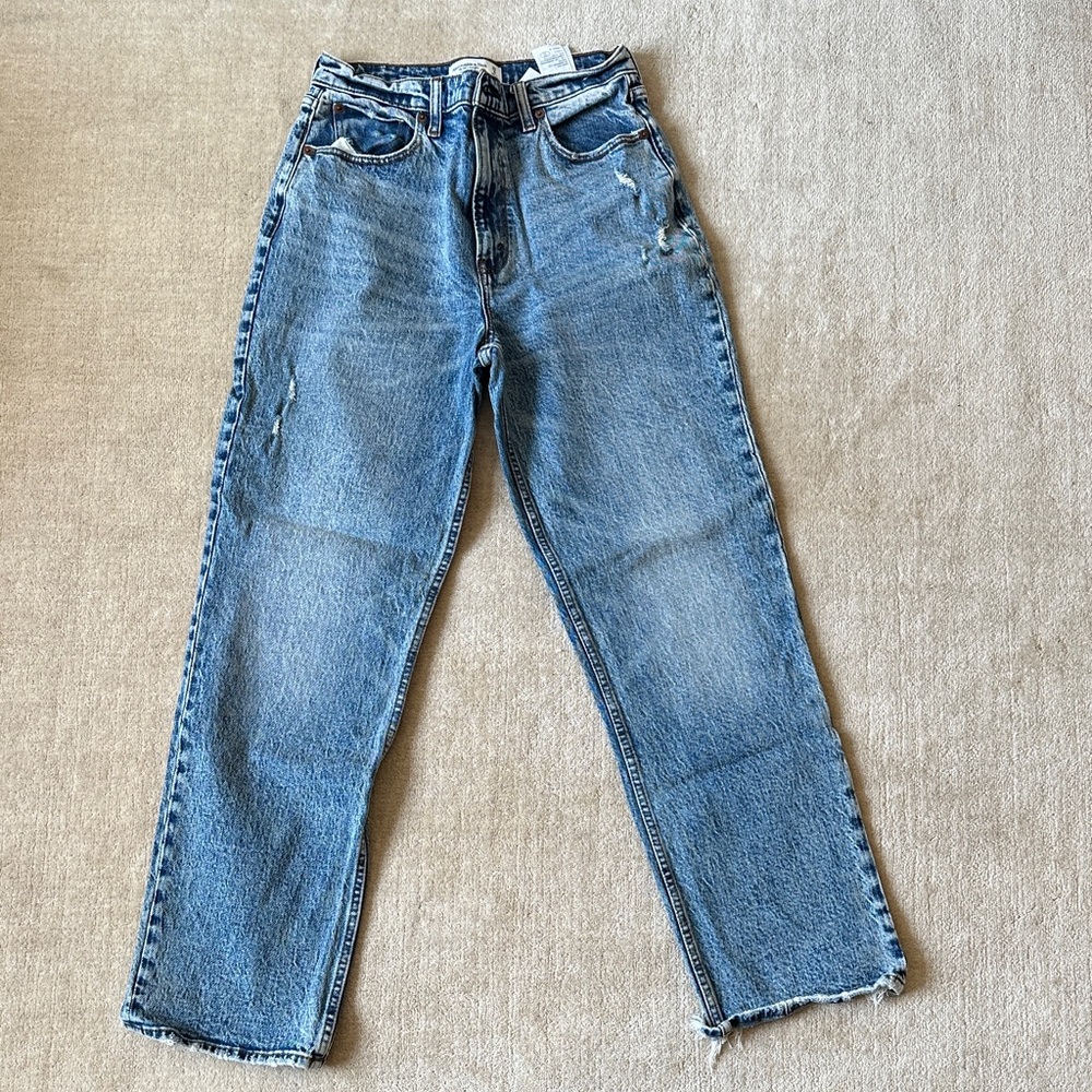 Abercrombie & Fitch The 90’s Straight Ultra High Rise